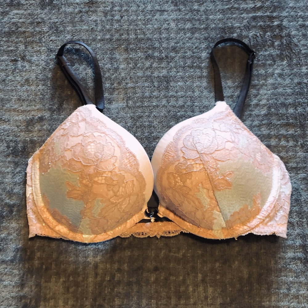 Victoria’s Secret Padded Push-Up Bra
